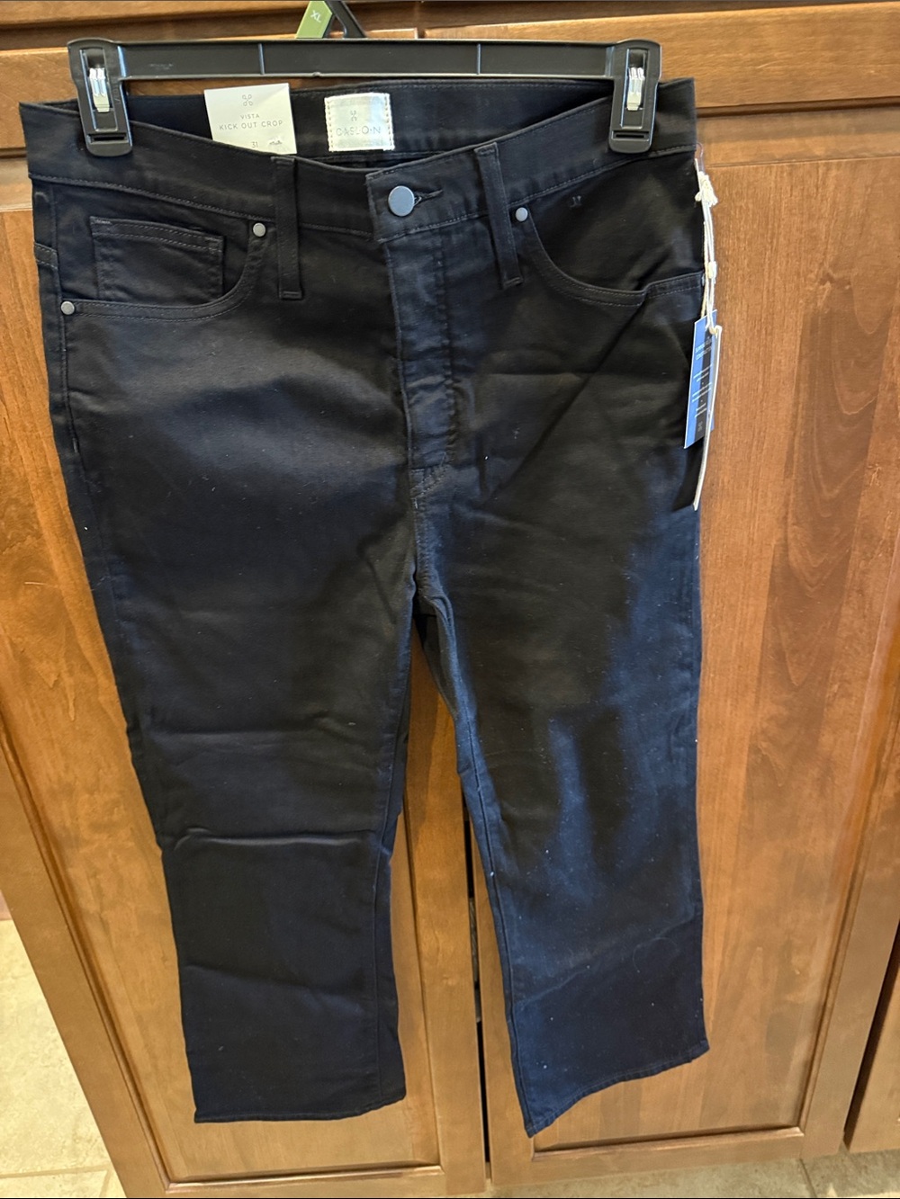Caslon Black Kickout Cropped Jeans